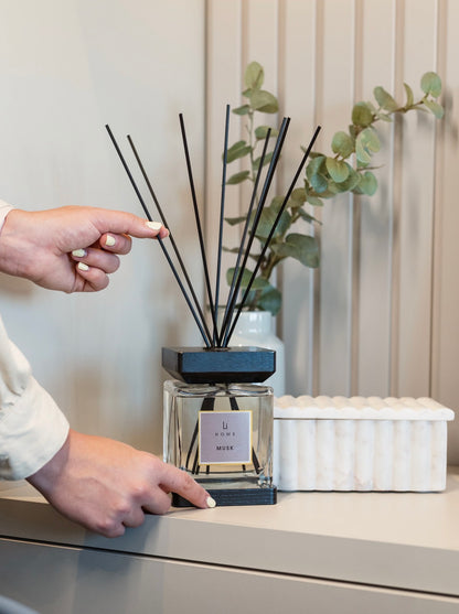 Luxury Square Reed Diffuser – Musk