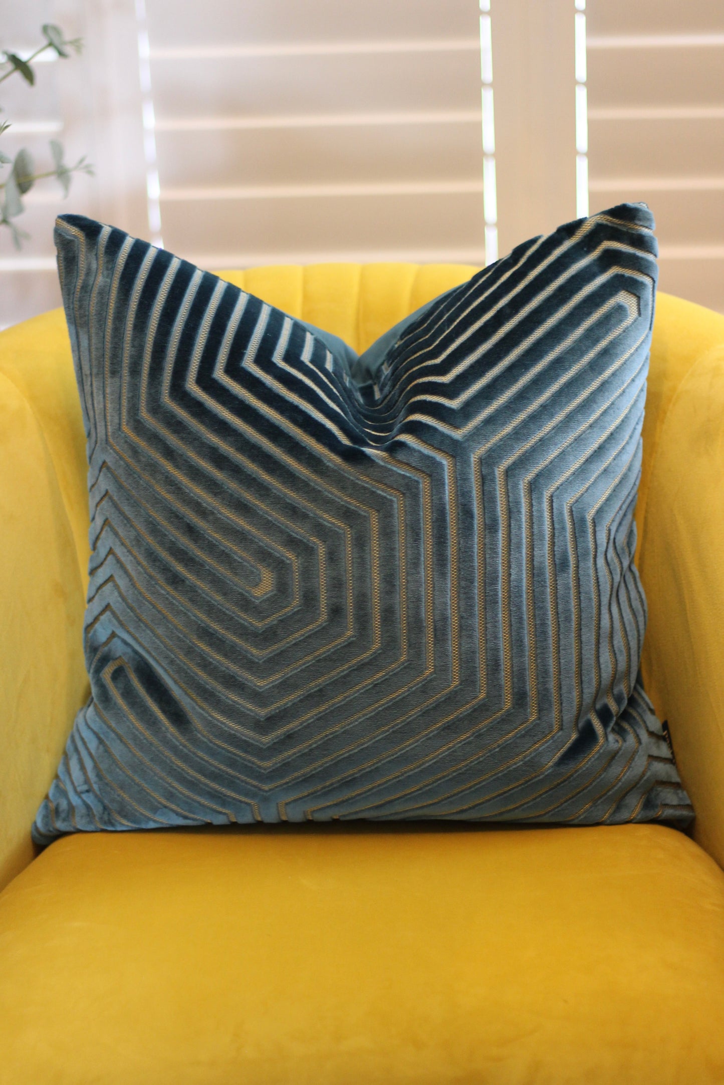 Shimmer Velvet Cushion - Teal