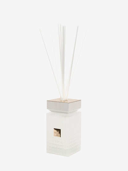 Spa Diffuser – 500ml styled view – Leya Buster Interiors