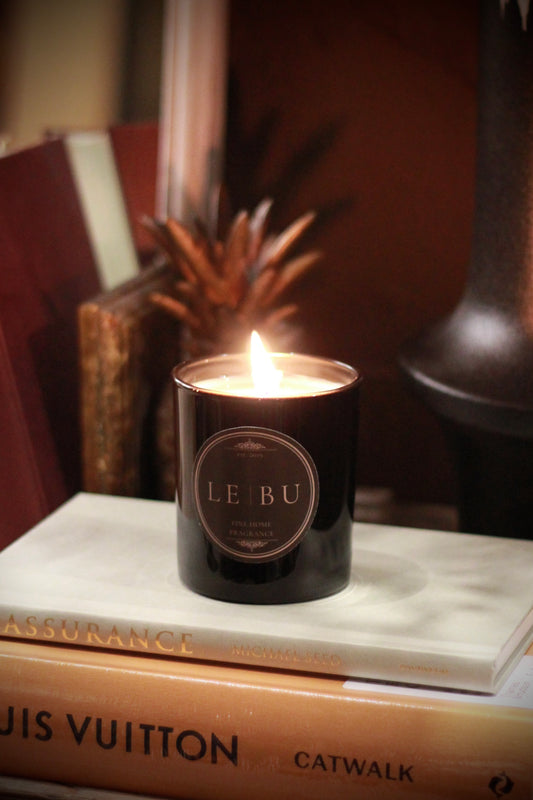 SANTAL 28 - Candle