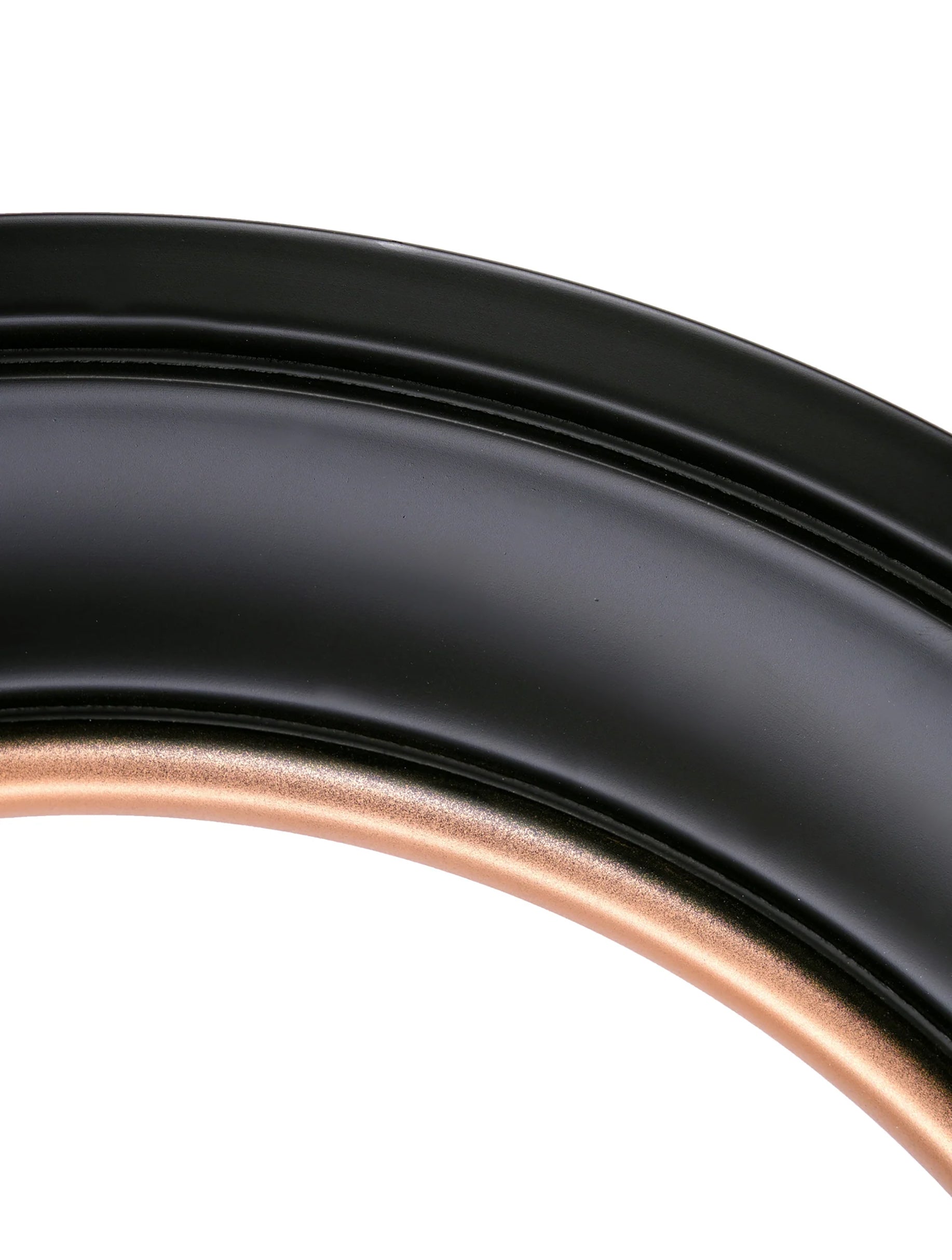 Sir Bananington – Gentleman Chimpanzee Oxford Round Frame styled view – Leya Buster Interiors