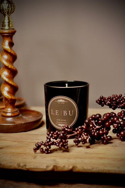 Gentlemans Lounge – Cotton Wick Candle detail – Leya Buster Interiors